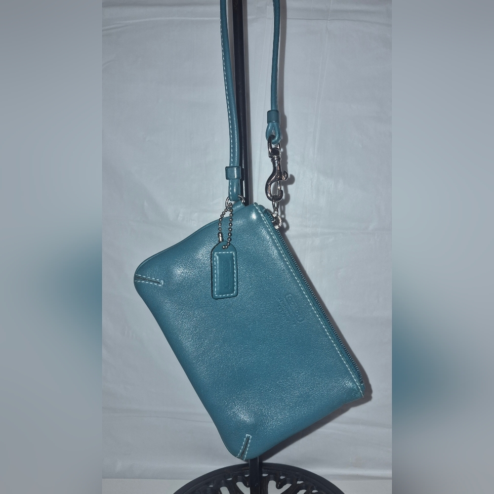 Vintage Coach Teal Leather Wristlet Like New